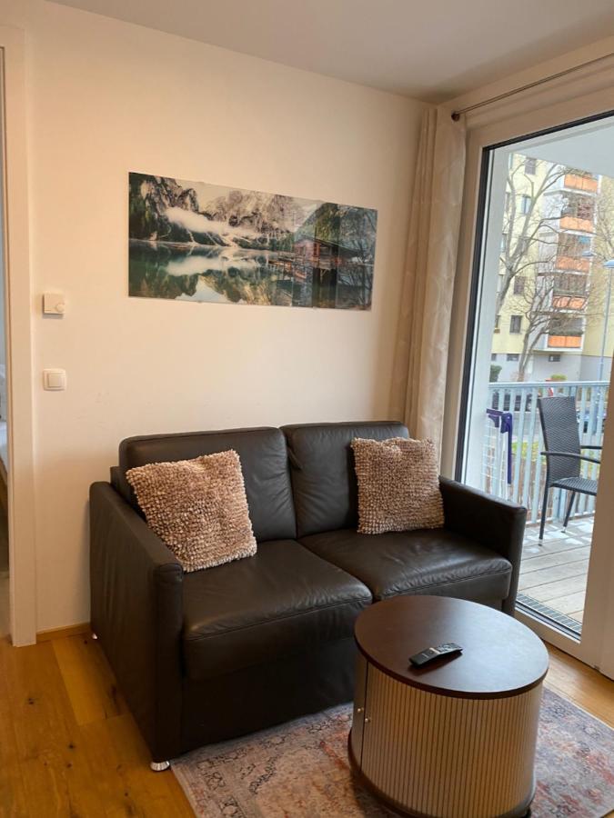 Modern Apartment With Balcony Near City Center Wenen Buitenkant foto