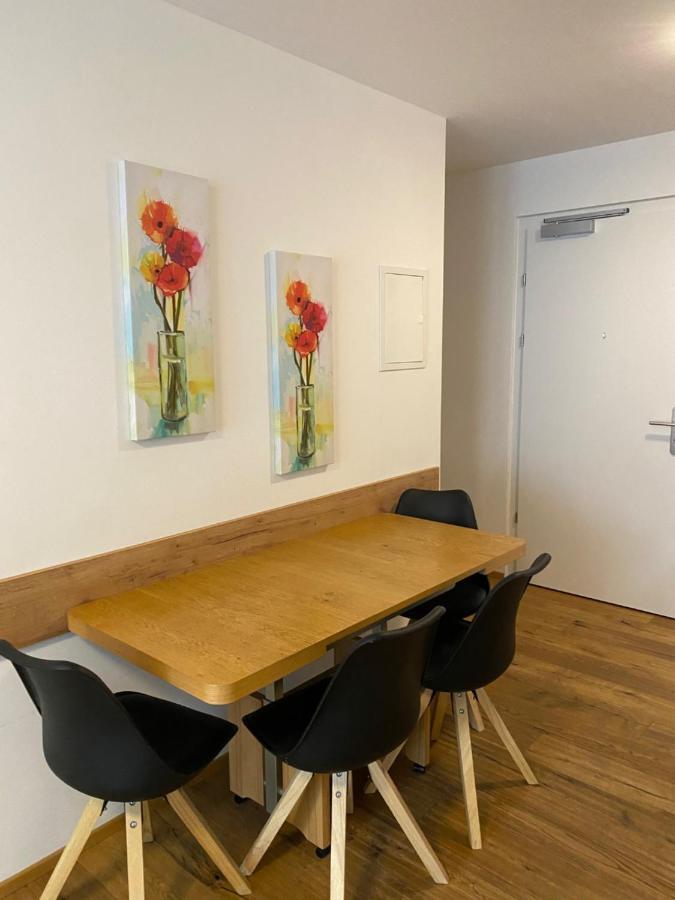 Modern Apartment With Balcony Near City Center Wenen Buitenkant foto